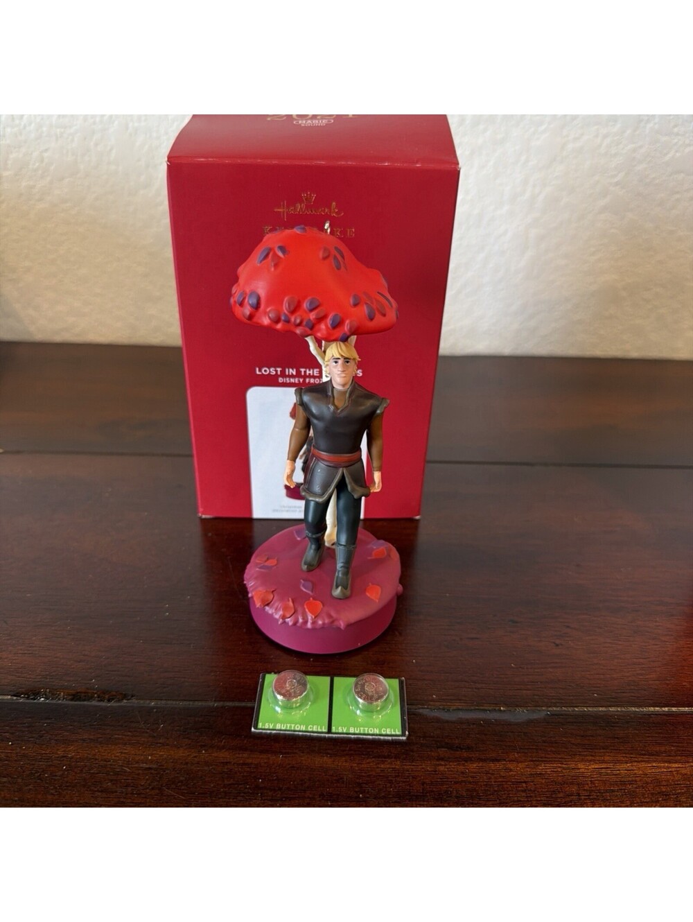 2021 Hallmark Magic Sound Disney Frozen II Lost in the Woods Kristoff Ornament